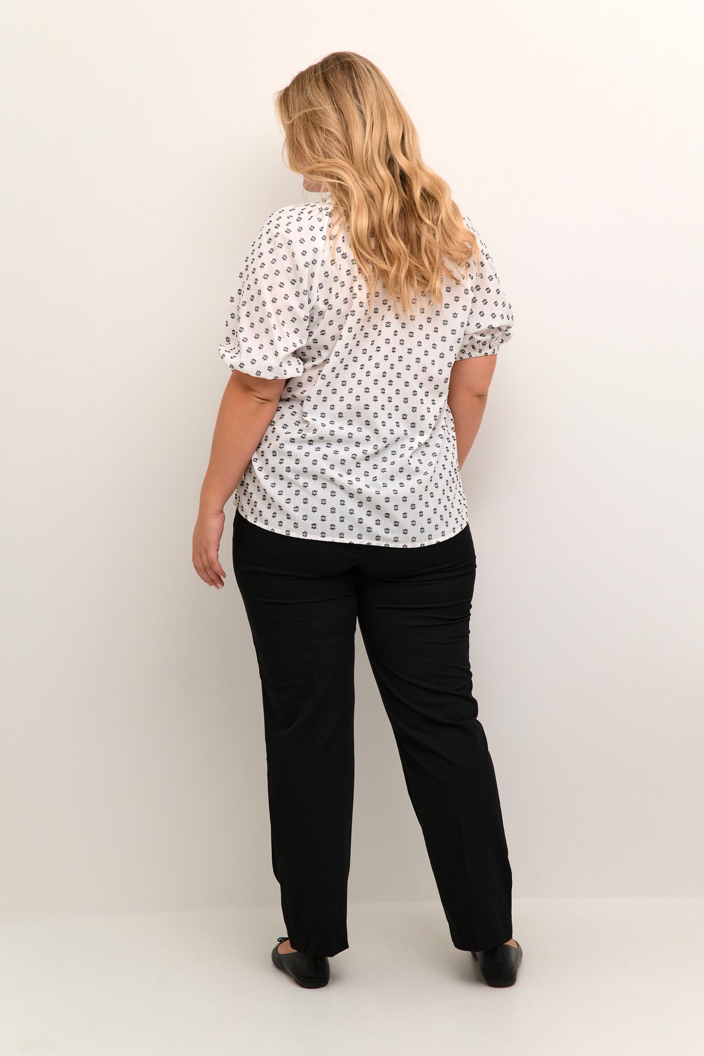 Lanni Short Sleeve Blouse