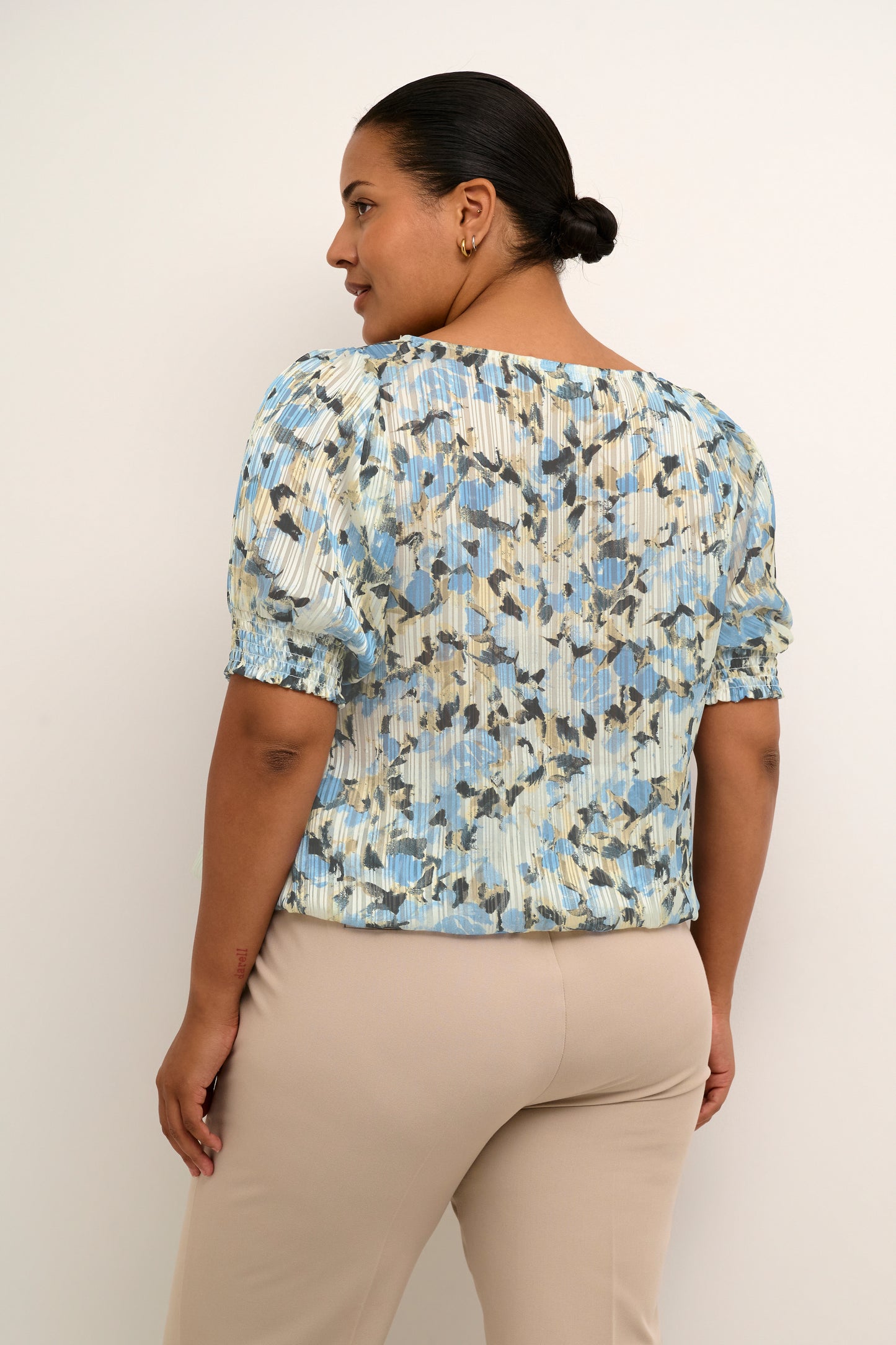 Elana Short Sleeve Blouse