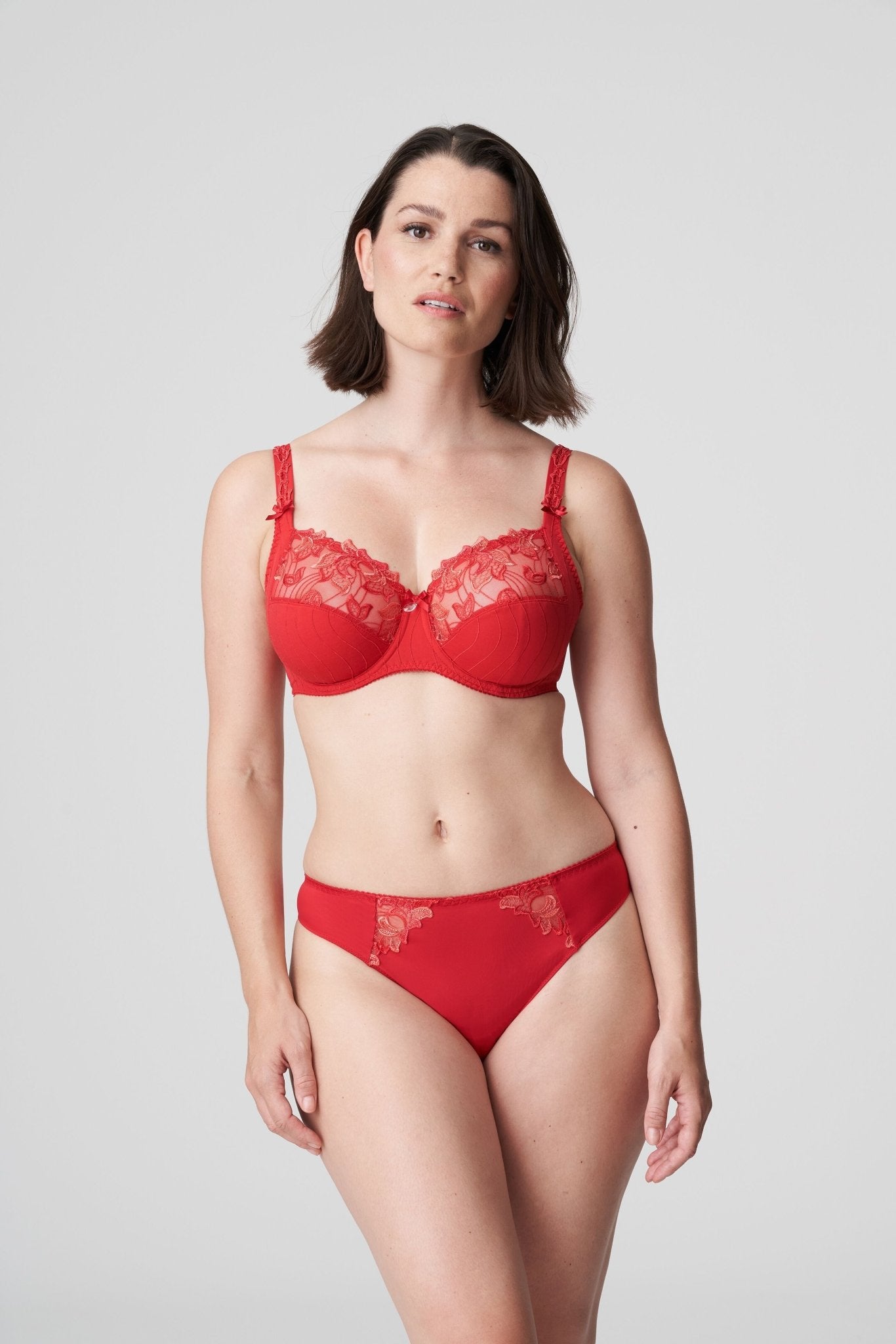 BRA -GARTER SET PLUS SIZE GERMANY OPEN CUP UNDERWIRE RED 38,40,42 D,E,F CUP